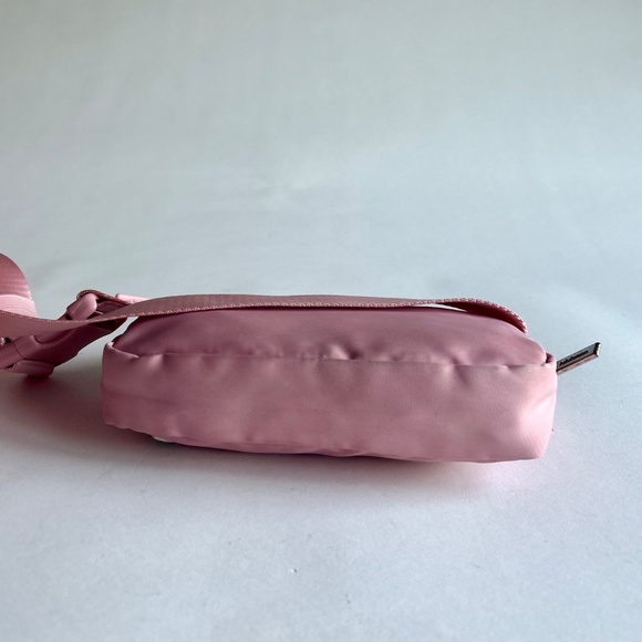 Lululemon Pink Nylon belt bag - Picture 7 of 15